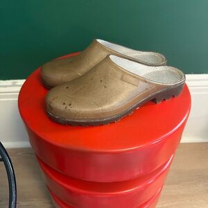 French Recycled Hemp Mules in Sepia